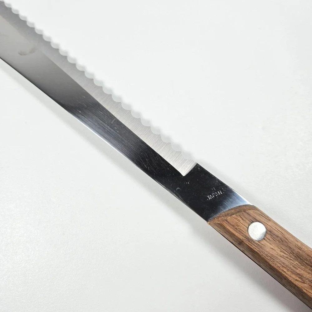 Very Nice Vintage Kitchen Delite Bread Knife Stainless Serrated‎ Wooden Handle